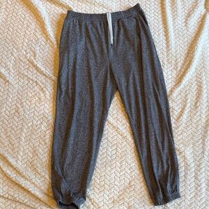 Vuori Heather Gray Women's Joggers
